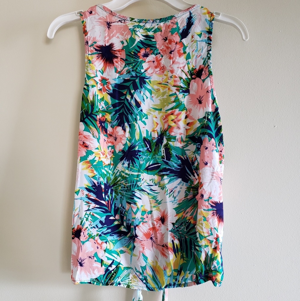 Hawaiian patterned blouse - Picture 2 of 3